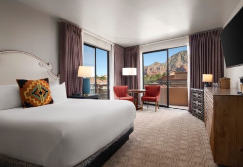 Suncatcher King Redrock views room
