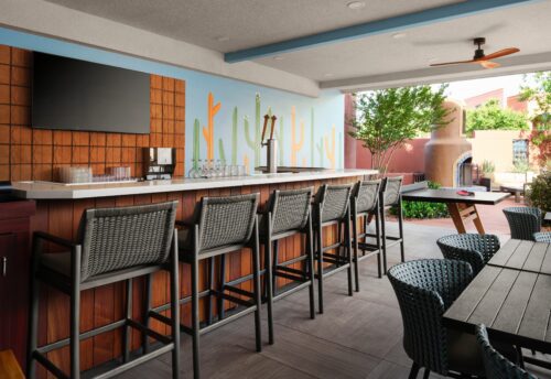 Sedona Wilde pool bar