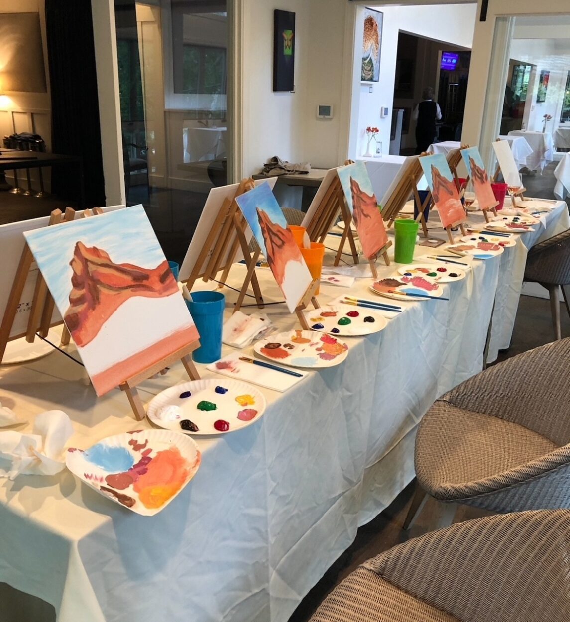 canvas painting art class